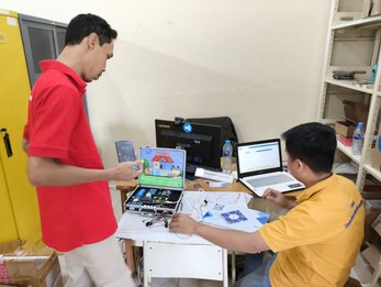 Instalasi dan pengujian perangkat
